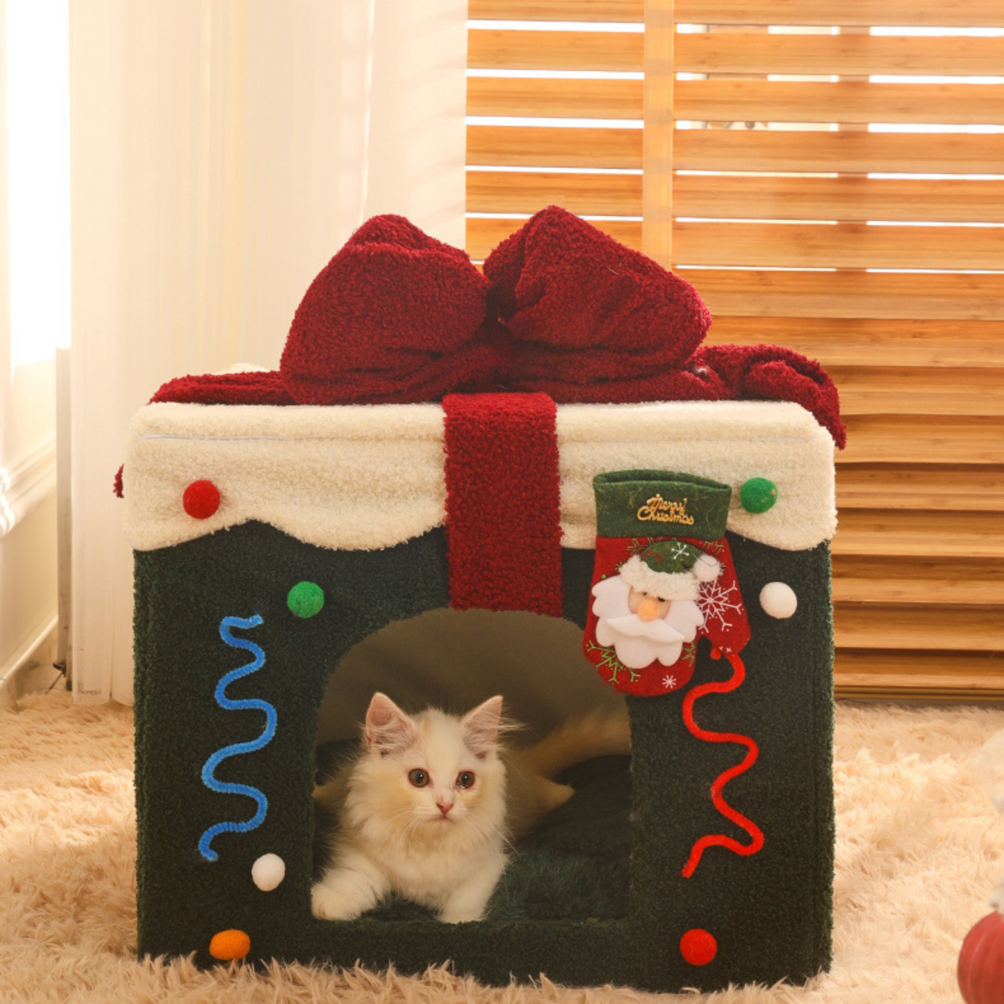 Amelia Christmas Pet Resting House