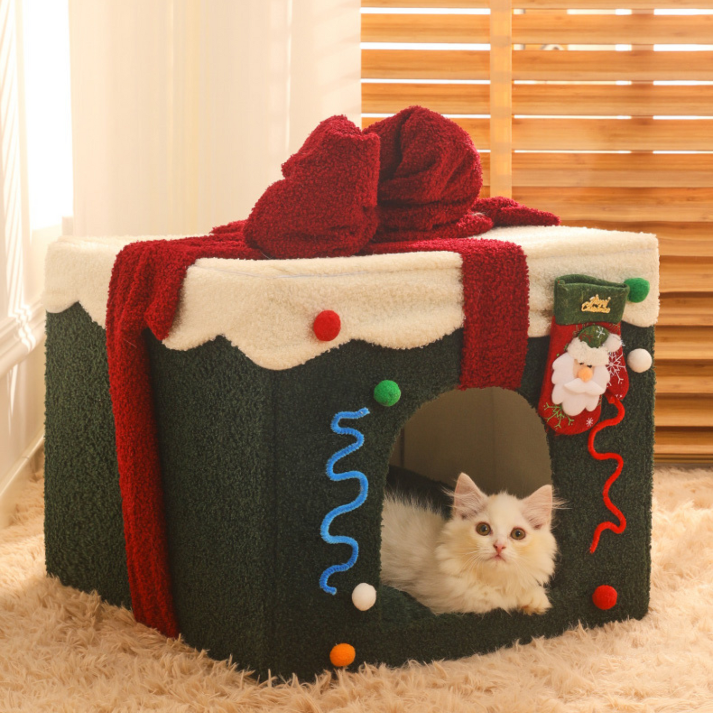 Amelia Christmas Pet Resting House